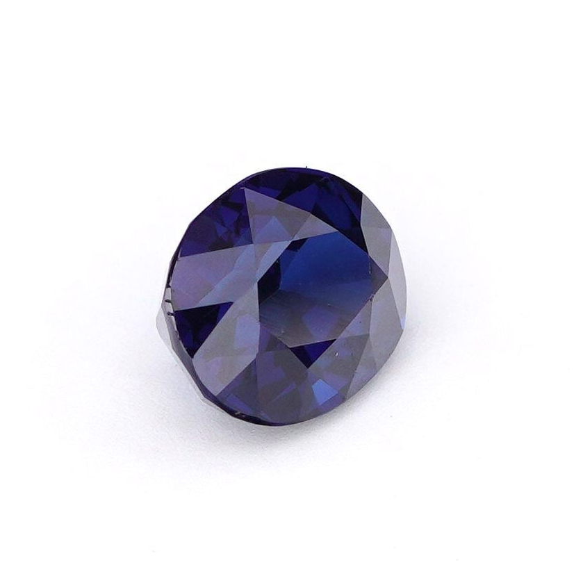 1.55ct Natural Royal Blue Sapphire – Oval shaped- VVS Clarity