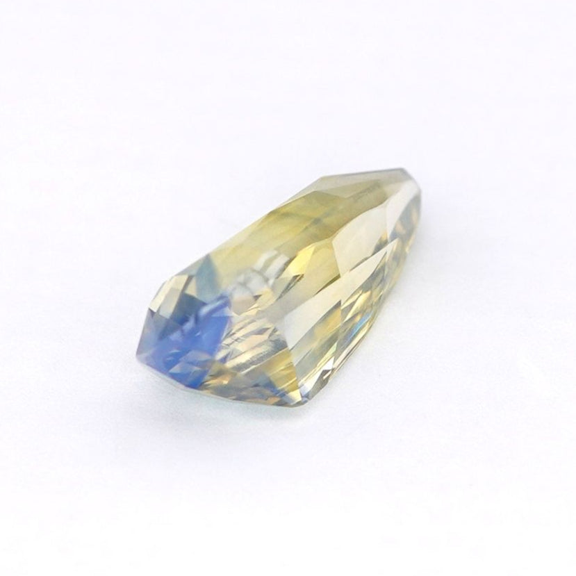 Unheated Bi Colour Sapphire 2.04 ct Pear – Madagascar