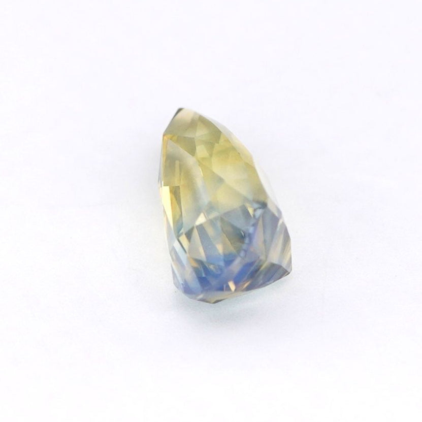 Unheated Bi Colour Sapphire 2.04 ct Pear – Madagascar