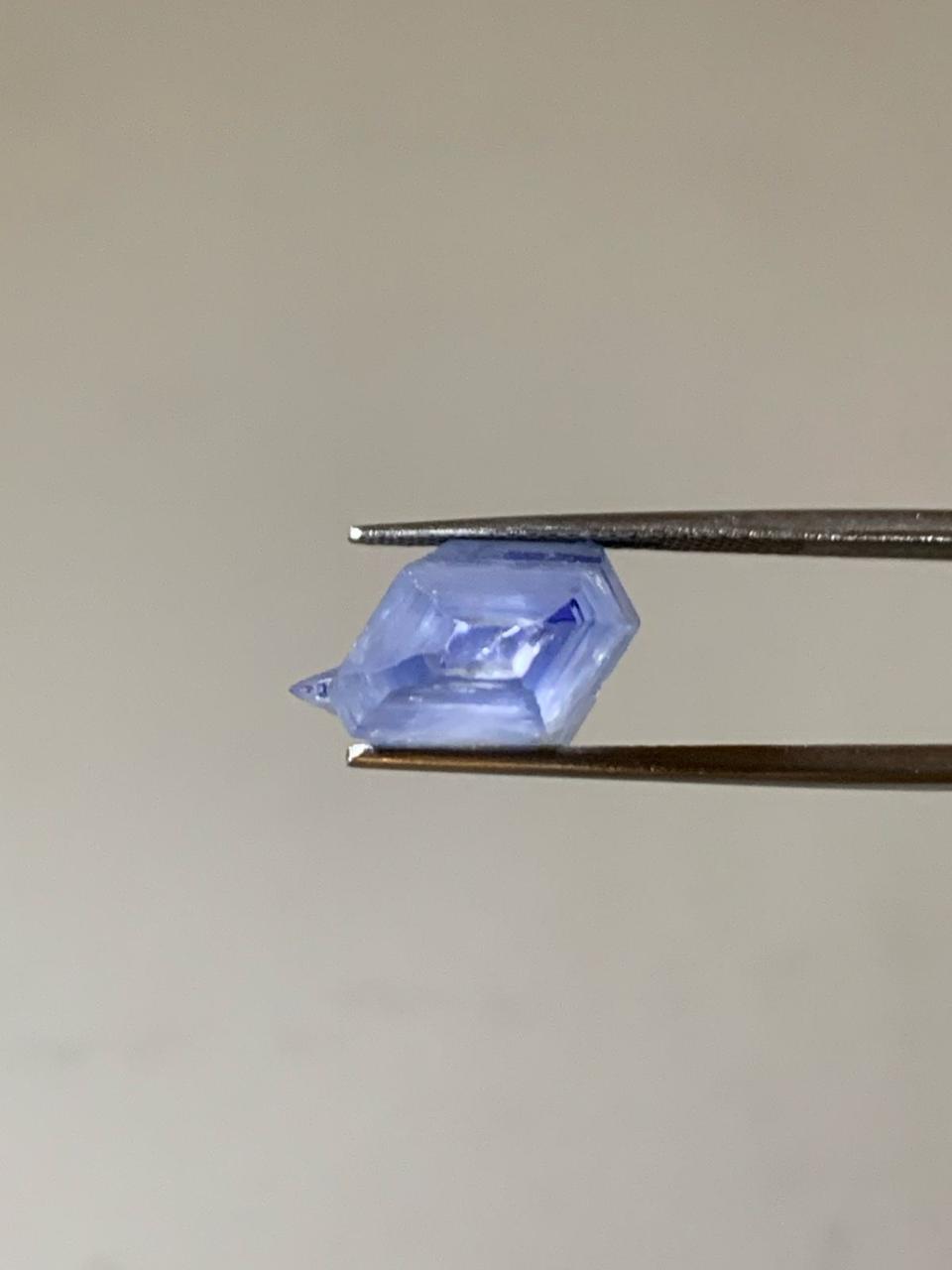 Natural Blue Sapphire Crystal 28.85 ct, Rough Gemstone – Sri Lanka