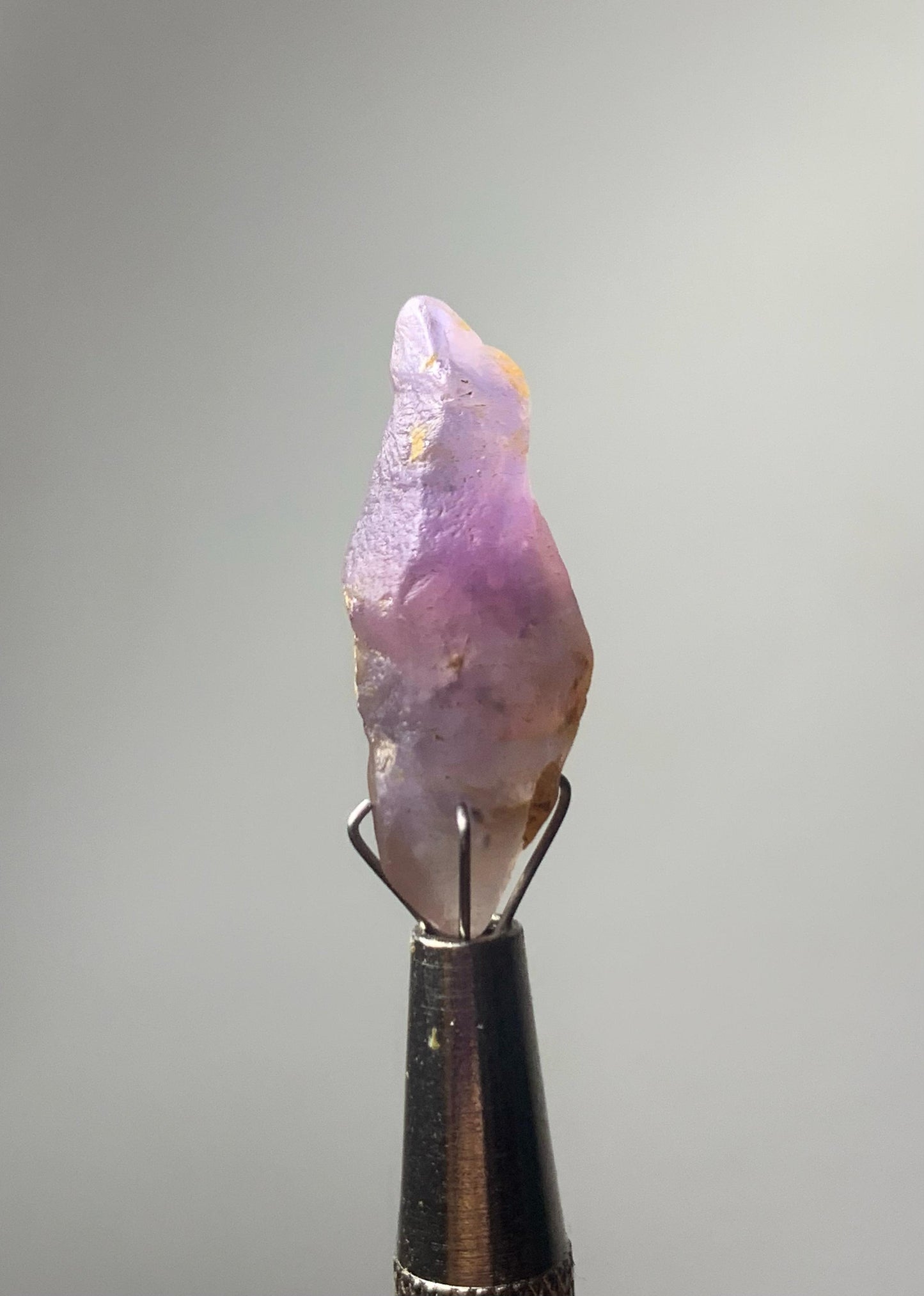 Lavender Sapphire Crystal – Nature’s Healing Touch