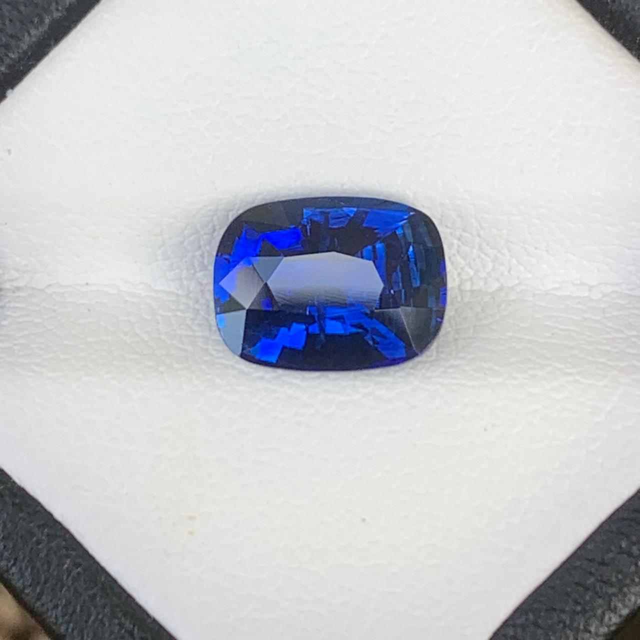 Royal Blue Sapphire Sapphire 3.07 ct Cushion – Sri Lanka