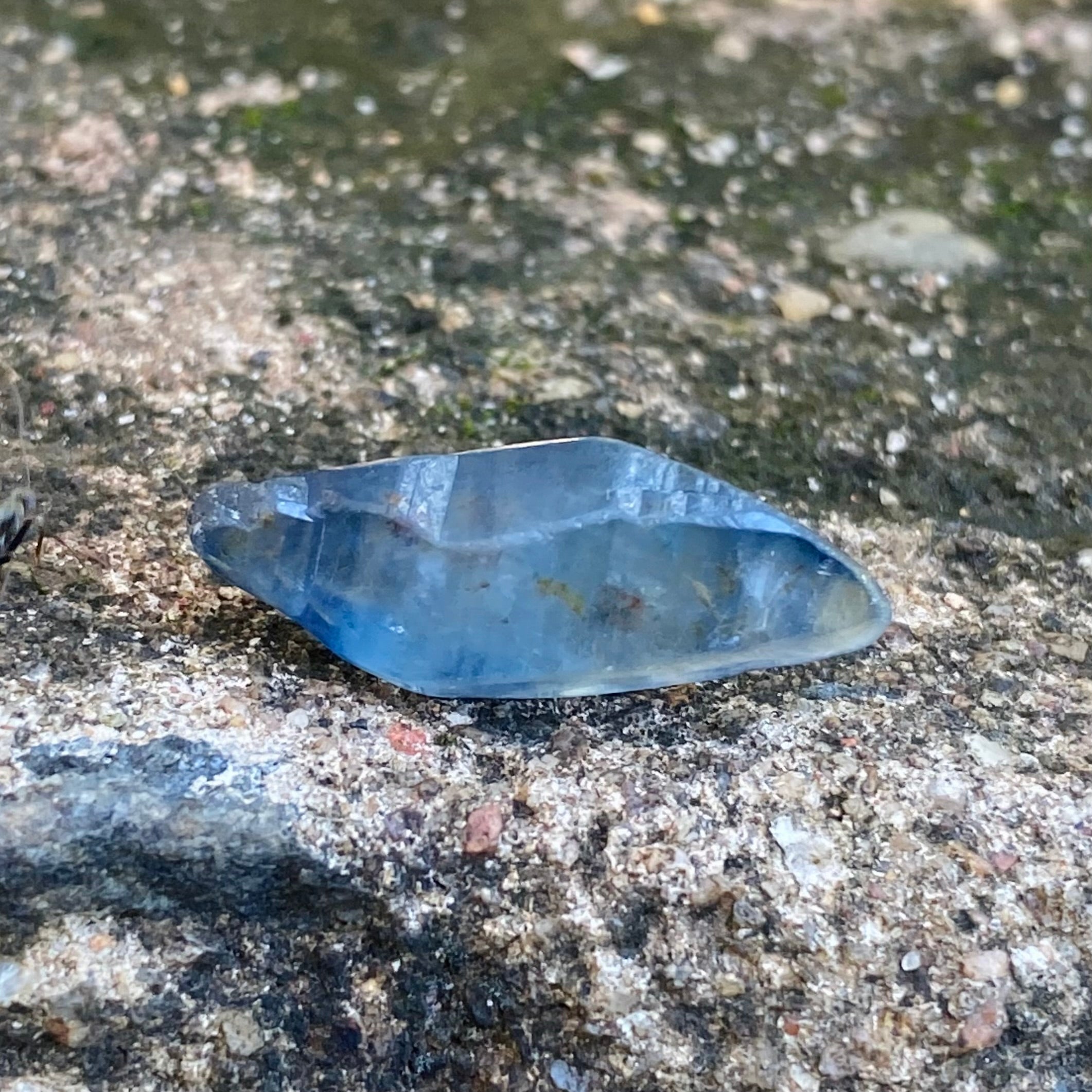Natural Blue Sapphire Crystal 16.75 ct, Rough Gemstone - Sri Lanka