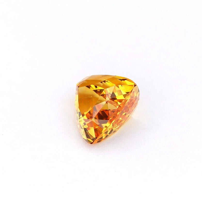 Golden Yellow Sapphire  1.02 Ct - Trilliant Shape – Natural Corundum - Sri Lanka Origin