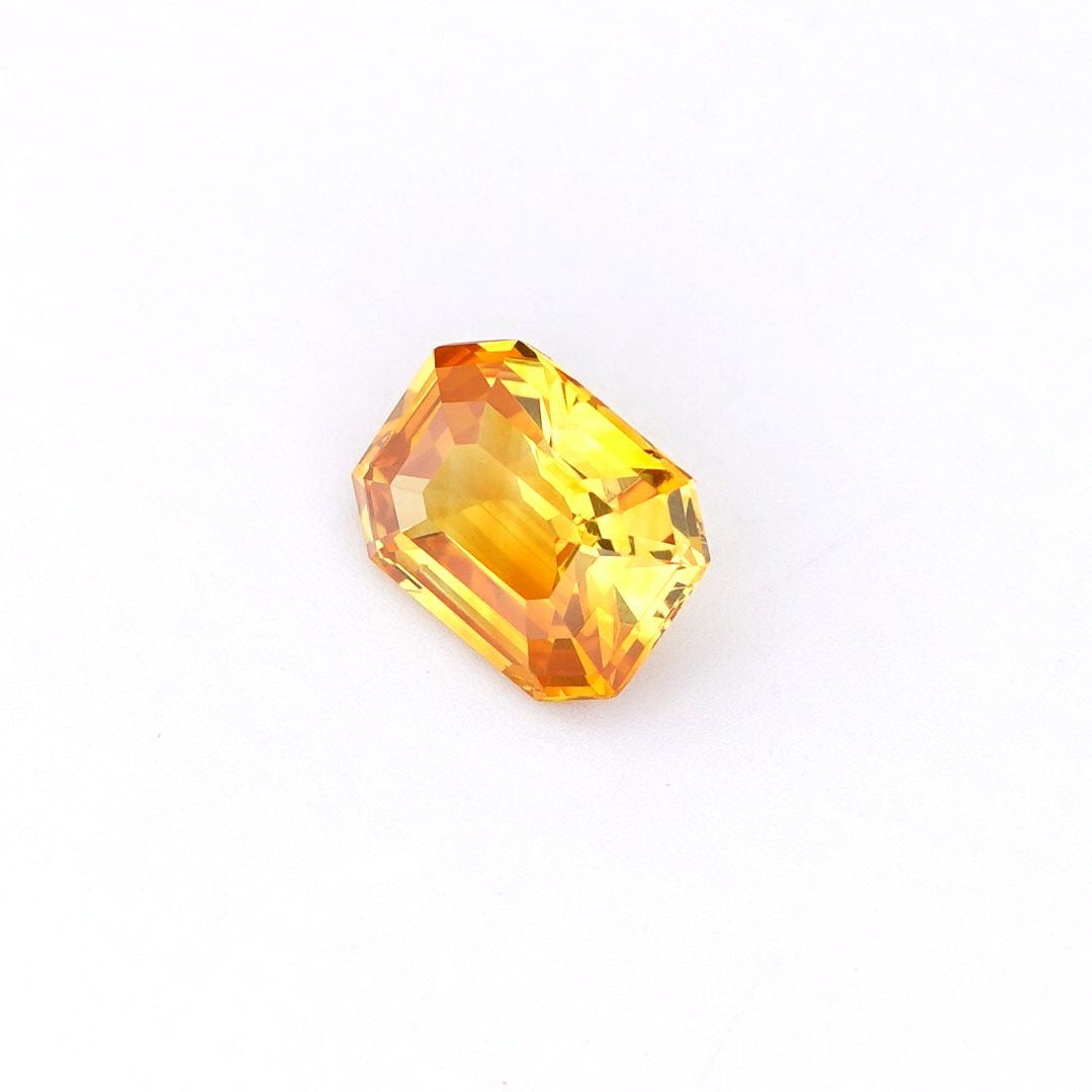 Natural Yellow Sapphire 1.01 Ct – Emerald Shape| Natural Ceylon Gemstone