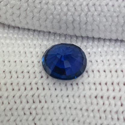 Natural Blue Sapphire - 1.07 Ct,  Round Cut, Natural Corundum
