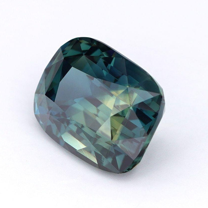 Yellowish Green Sapphire 10.10 ct Cushion – Madagascar