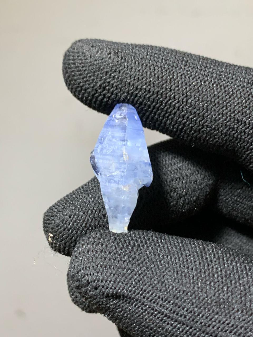 Natural Blue Sapphire Crystal 28.85 ct, Rough Gemstone – Sri Lanka
