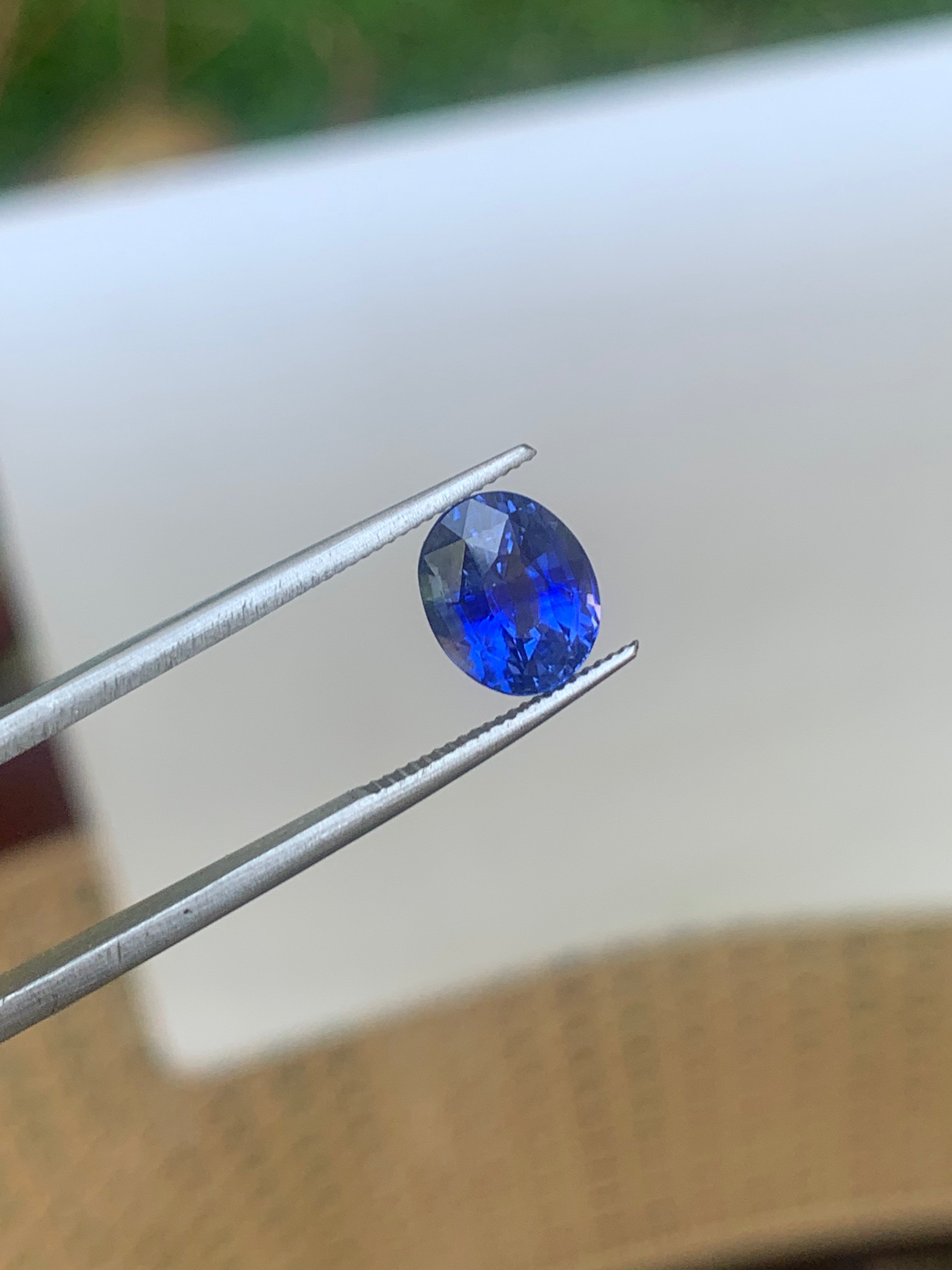 Royal Blue Sapphire 3.05 ct Oval – Sri Lanka