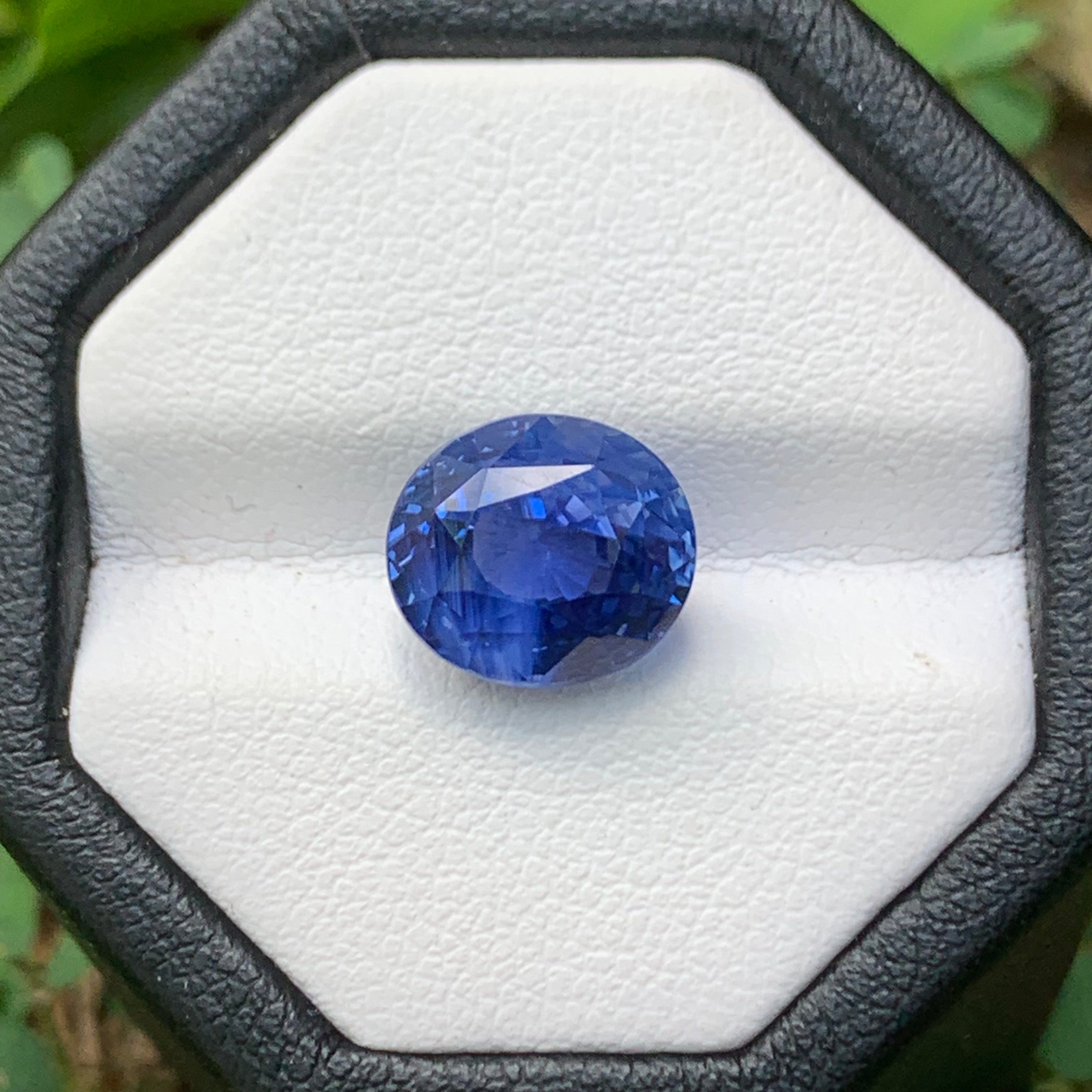Unheated Cornflower Blue Sapphire 5.10 ct Oval – Sri Lanka