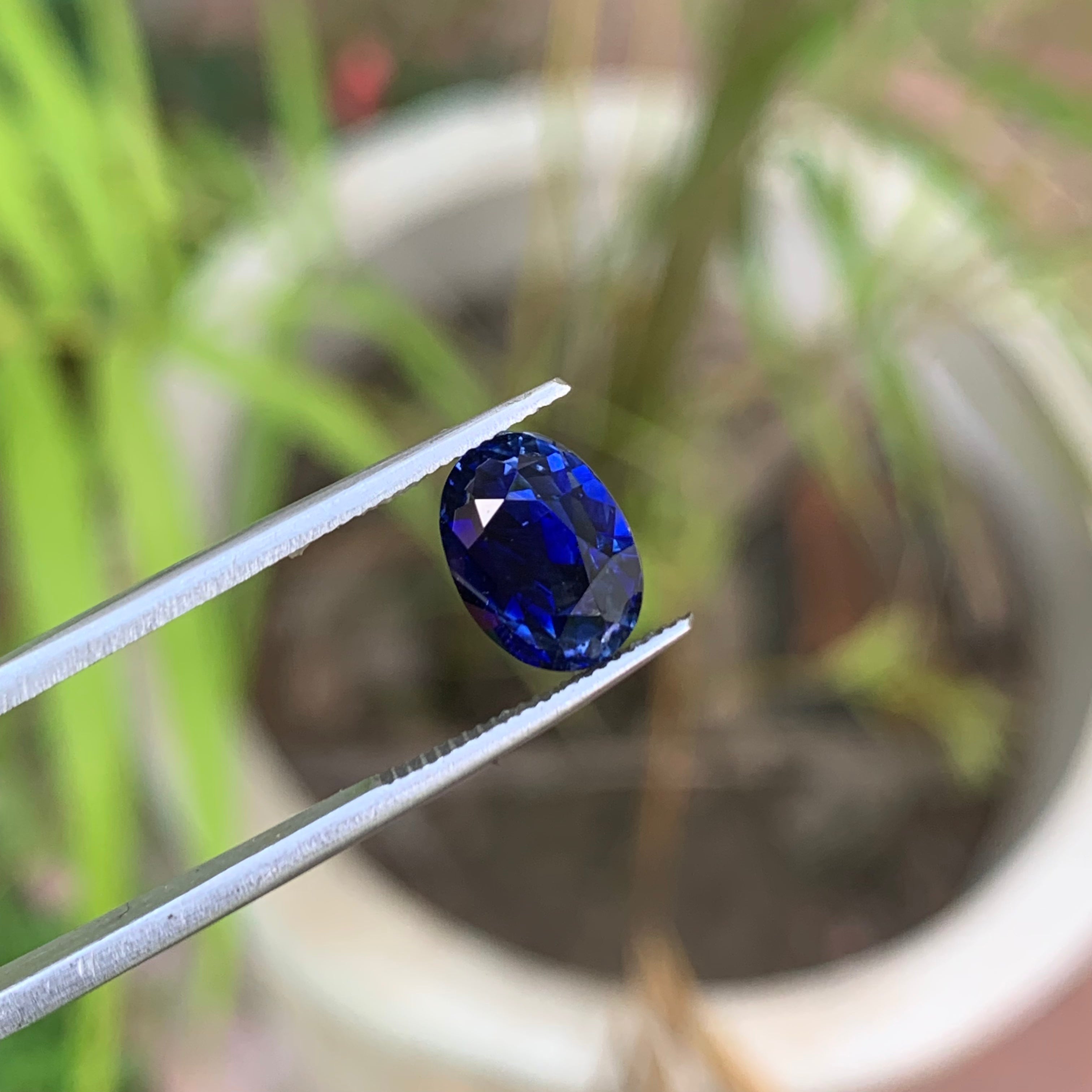 Unheated Royal Blue Sapphire 3.05 ct Oval – Sri Lanka