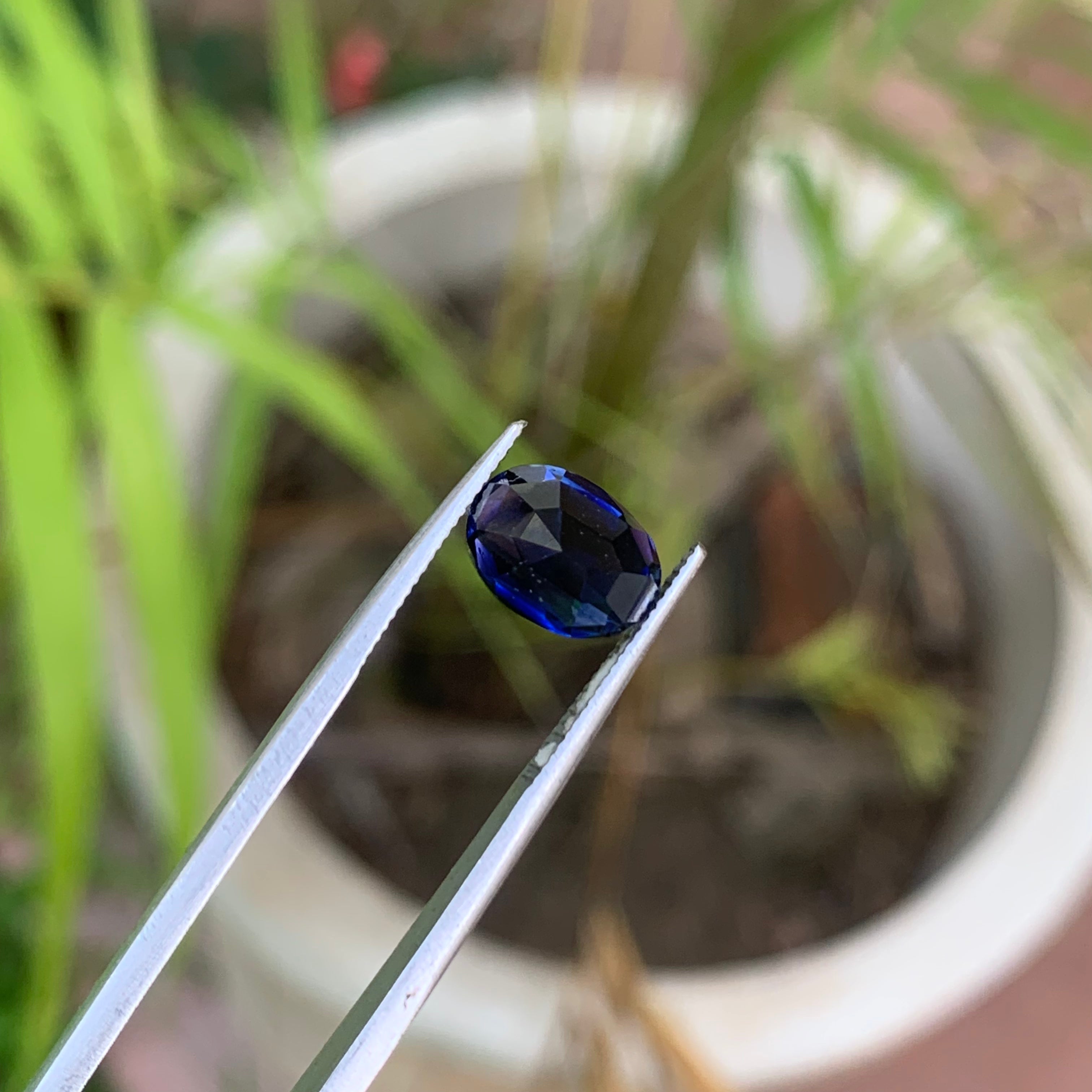 Unheated Royal Blue Sapphire 3.05 ct Oval – Sri Lanka