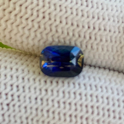 Natural Bi-Color Sapphire - 1.61ct Unheated Sapphire - Ceylon Origin