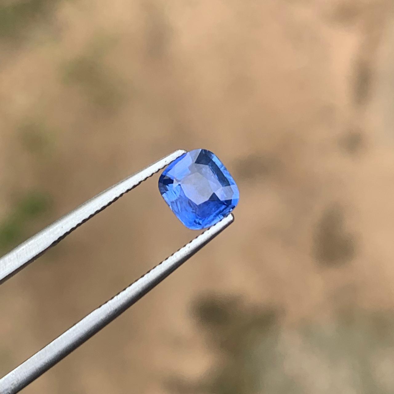 1.03 Ct Unheated Blue Sapphire | Ceylon Vivid Blue  Sapphire