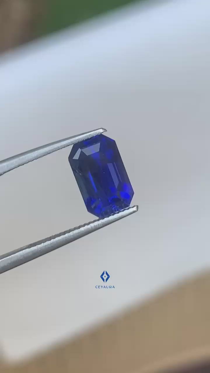 Unheated Royal Blue Sapphire 3.05 ct Octagon – Sri Lanka