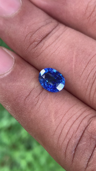 Unheated Cornflower Blue Sapphire 5.56 ct Oval – Sri Lanka