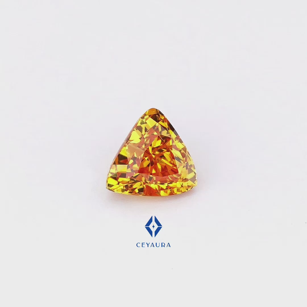 Golden Yellow Sapphire 1.02 ct Trillion – Sri Lanka