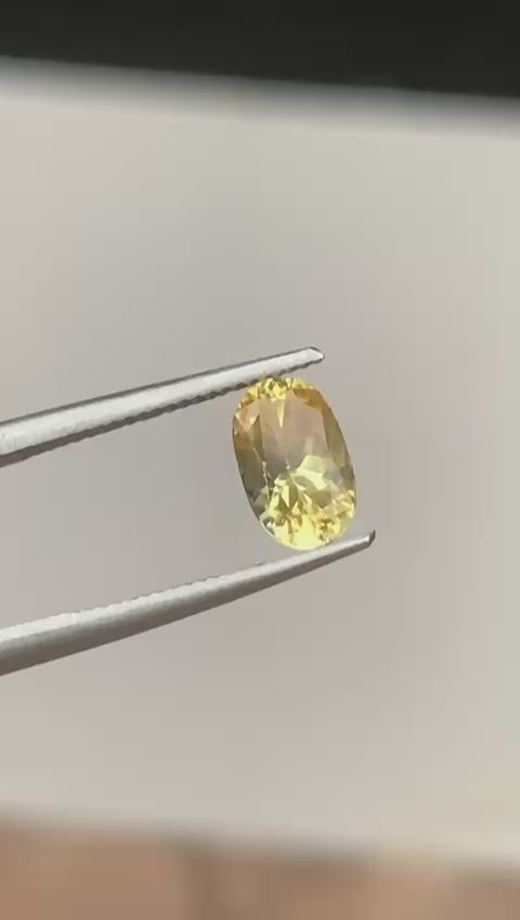 Unheated Yellow Sapphire 1.35 ct Oval – Sri Lanka