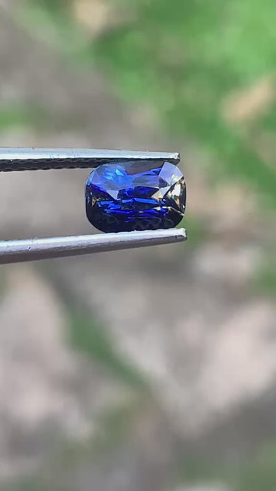 Unheated Bi-Colour Sapphire 1.61 ct – Sri Lanka