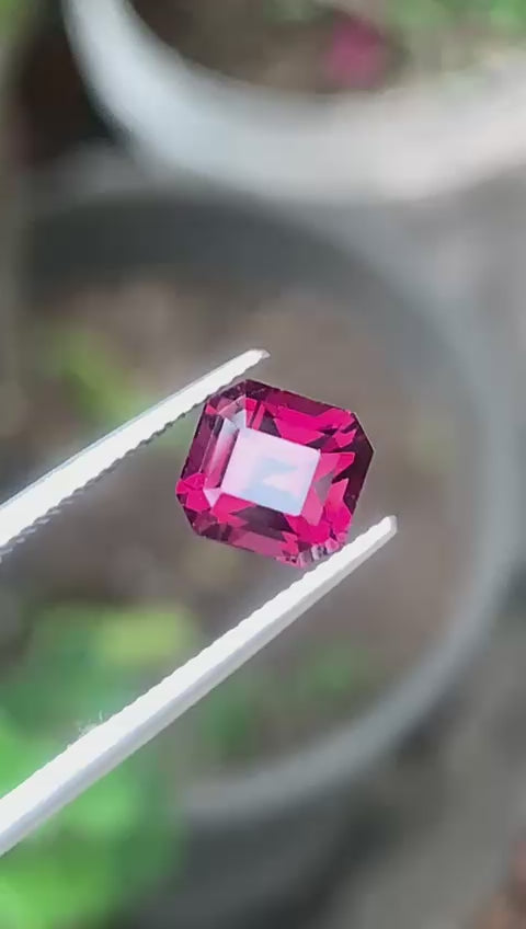 Natural Red Spinel 2.04 ct Octagon