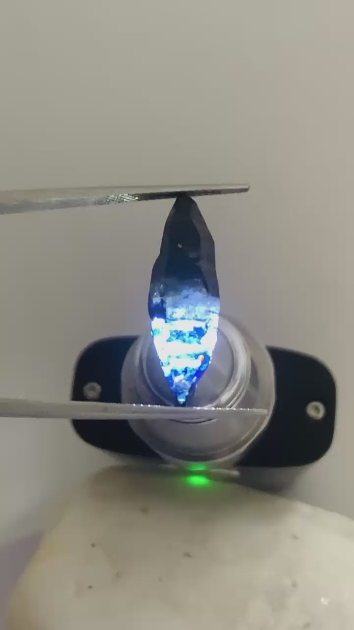 Rare Blue Sapphire Crystal 13.92 ct, Raw Gemstone – Sri Lanka